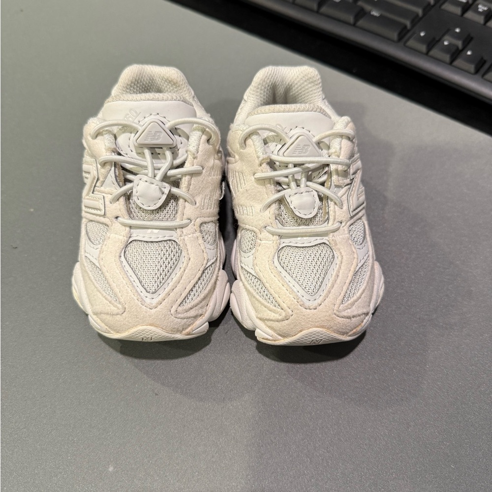 New Balance White Modern Sneakers with Chunky Design